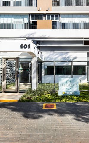 Apartamento à venda com 96m², 2 quartos e 2 vagasFachada