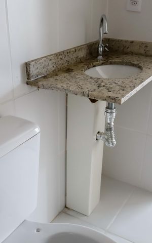 Apartamento para alugar com 61m², 2 quartos e 2 vagas Apartamento para alugar com 61m², 2 quartos e 2 vagasBanheiro