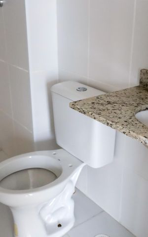 Apartamento para alugar com 61m², 2 quartos e 2 vagas Apartamento para alugar com 61m², 2 quartos e 2 vagasBanheiro