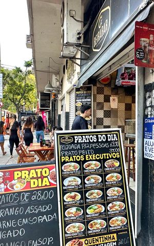 Apartamento para alugar com 110m², 3 quartos e sem vaga