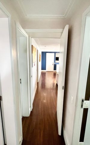 Apartamento à venda com 122m², 4 quartos e 2 vagas Apartamento à venda com 122m², 4 quartos e 2 vagasCorredor