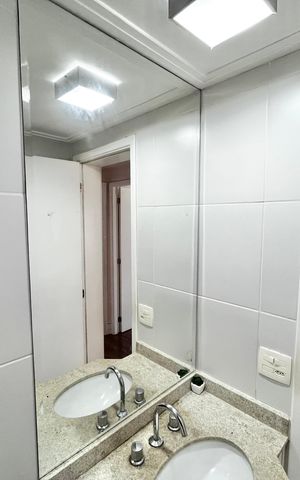 Apartamento à venda com 122m², 4 quartos e 2 vagas Apartamento à venda com 122m², 4 quartos e 2 vagasBanheiro