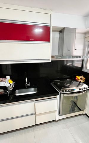 Apartamento à venda com 122m², 4 quartos e 2 vagas Apartamento à venda com 122m², 4 quartos e 2 vagasCozinha