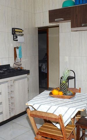 Casa à venda com 250m², 2 quartos e 2 vagasCozinha
