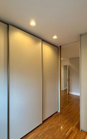 Apartamento à venda com 161m², 3 quartos e 3 vagas Apartamento à venda com 161m², 3 quartos e 3 vagasCloset Suíte