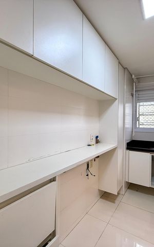 Apartamento à venda com 161m², 3 quartos e 3 vagas Apartamento à venda com 161m², 3 quartos e 3 vagasÁrea de Serviço