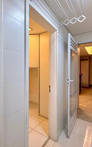 Apartamento à venda com 161m², 3 quartos e 3 vagas Apartamento à venda com 161m², 3 quartos e 3 vagasÁrea de Serviço