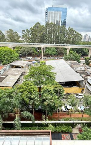 Apartamento à venda com 161m², 3 quartos e 3 vagas Apartamento à venda com 161m², 3 quartos e 3 vagasVista