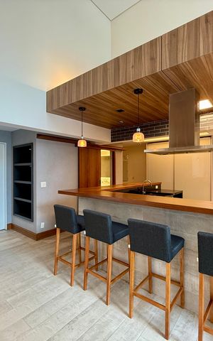Apartamento à venda com 161m², 3 quartos e 3 vagas Apartamento à venda com 161m², 3 quartos e 3 vagasCozinha