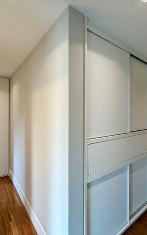 Apartamento à venda com 161m², 3 quartos e 3 vagas Apartamento à venda com 161m², 3 quartos e 3 vagasCorredor Quartos