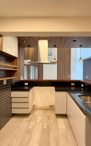 Apartamento à venda com 161m², 3 quartos e 3 vagas Apartamento à venda com 161m², 3 quartos e 3 vagasCozinha
