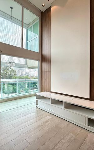 Apartamento à venda com 161m², 3 quartos e 3 vagas Apartamento à venda com 161m², 3 quartos e 3 vagasSala