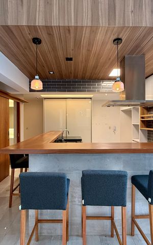Apartamento à venda com 161m², 3 quartos e 3 vagas Apartamento à venda com 161m², 3 quartos e 3 vagasCozinha