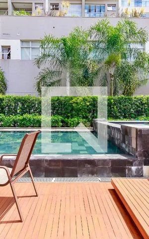 Apartamento à venda com 161m², 3 quartos e 3 vagas Apartamento à venda com 161m², 3 quartos e 3 vagasPiscina