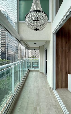 Apartamento à venda com 161m², 3 quartos e 3 vagas Apartamento à venda com 161m², 3 quartos e 3 vagasSacada