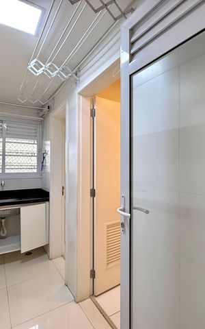 Apartamento à venda com 161m², 3 quartos e 3 vagas Apartamento à venda com 161m², 3 quartos e 3 vagasÁrea de Serviço