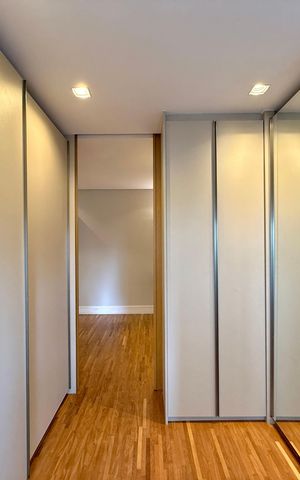 Apartamento à venda com 161m², 3 quartos e 3 vagas Apartamento à venda com 161m², 3 quartos e 3 vagasCloset Suíte