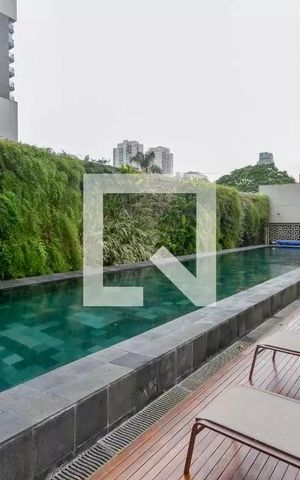 Apartamento à venda com 161m², 3 quartos e 3 vagas Apartamento à venda com 161m², 3 quartos e 3 vagasPiscina