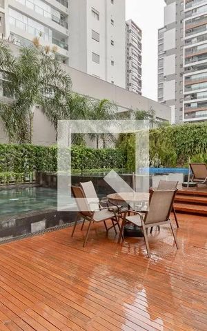 Apartamento à venda com 161m², 3 quartos e 3 vagas Apartamento à venda com 161m², 3 quartos e 3 vagasPiscina