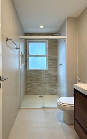 Apartamento à venda com 161m², 3 quartos e 3 vagas Apartamento à venda com 161m², 3 quartos e 3 vagasBanheiro 2 Suíte