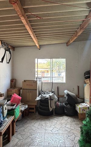 Casa à venda com 171m², 3 quartos e 3 vagas Casa à venda com 171m², 3 quartos e 3 vagasQuarto Area de Serviço
