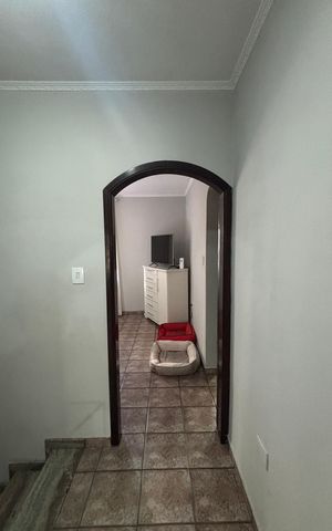 Casa à venda com 171m², 3 quartos e 3 vagas Casa à venda com 171m², 3 quartos e 3 vagasCorredor