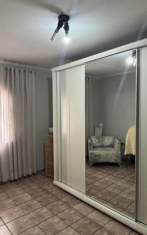 Casa à venda com 171m², 3 quartos e 3 vagas Casa à venda com 171m², 3 quartos e 3 vagasQuarto 2