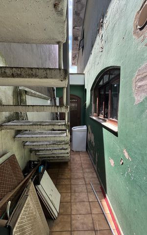 Casa à venda com 171m², 3 quartos e 3 vagas Casa à venda com 171m², 3 quartos e 3 vagasQuintal