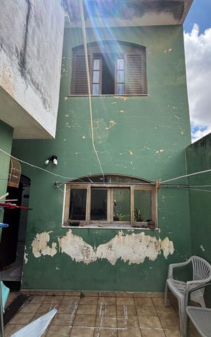 Casa à venda com 171m², 3 quartos e 3 vagas Casa à venda com 171m², 3 quartos e 3 vagasQuintal