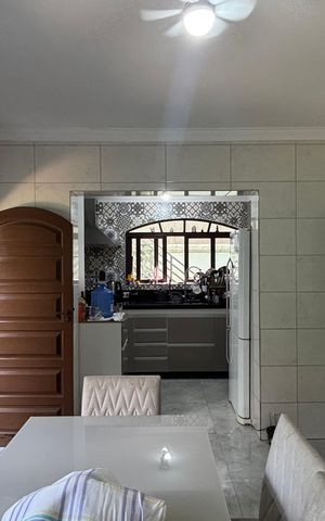 Casa à venda com 171m², 3 quartos e 3 vagas Casa à venda com 171m², 3 quartos e 3 vagasCozinha