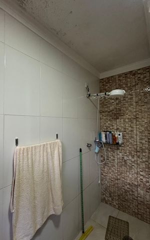 Casa à venda com 171m², 3 quartos e 3 vagas Casa à venda com 171m², 3 quartos e 3 vagasBanheiro da Suíte