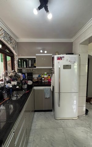 Casa à venda com 171m², 3 quartos e 3 vagas Casa à venda com 171m², 3 quartos e 3 vagasCozinha