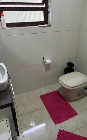 Casa à venda com 171m², 3 quartos e 3 vagas Casa à venda com 171m², 3 quartos e 3 vagasBanheiro da Suíte