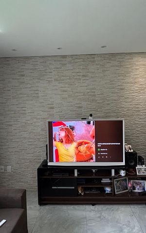 Casa à venda com 171m², 3 quartos e 3 vagas Casa à venda com 171m², 3 quartos e 3 vagasSala