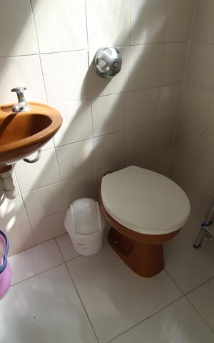 Apartamento à venda com 94m², 2 quartos e 1 vagaÁrea de serviço - Banheiro