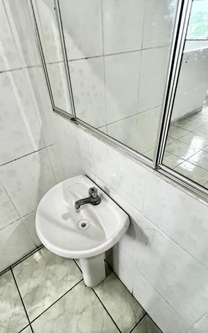 Casa para alugar com 70m², 1 quarto e sem vaga Casa para alugar com 70m², 1 quarto e sem vagaBanheiro