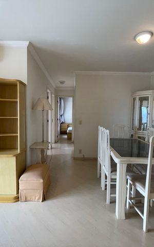Apartamento à venda com 74m², 3 quartos e 2 vagas Apartamento à venda com 74m², 3 quartos e 2 vagasSala