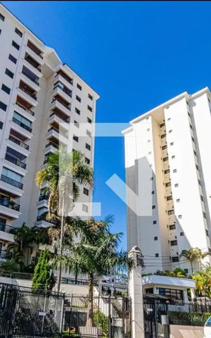 Apartamento à venda com 74m², 3 quartos e 2 vagas Apartamento à venda com 74m², 3 quartos e 2 vagasFachada e portaria