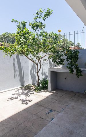 Casa à venda com 185m², 3 quartos e 3 vagasQuintal