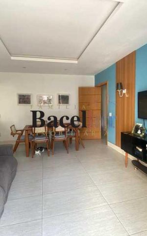 Casa à venda com 390m², 4 quartos e 1 vaga