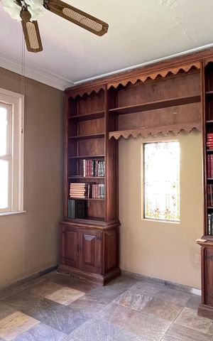 Casa à venda com 643m², 3 quartos e 2 vagas Casa à venda com 643m², 3 quartos e 2 vagasQuarto 3