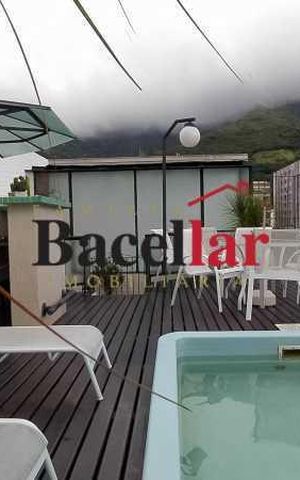 Apartamento à venda com 371m², 4 quartos e 2 vagas