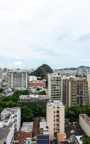 Apartamento à venda com 140m², 3 quartos e 2 vagas