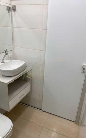 Casa à venda com 68m², 2 quartos e 1 vaga