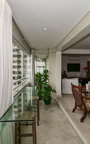 Apartamento à venda com 182m², 3 quartos e 3 vagasVaranda
