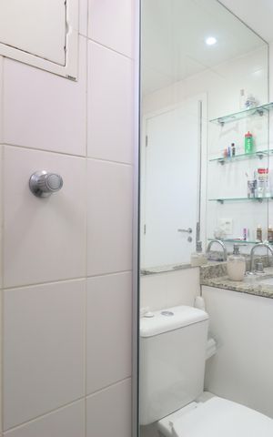 Apartamento à venda com 93m², 3 quartos e 2 vagasBanheiro Social