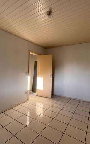 Casa à venda com 80m², 2 quartos e 1 vaga