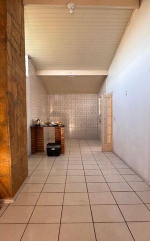 Casa à venda com 80m², 2 quartos e 1 vaga