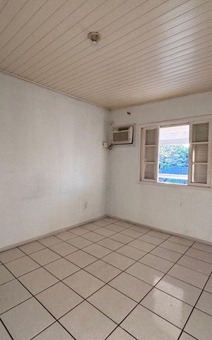 Casa à venda com 80m², 2 quartos e 1 vaga