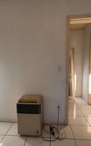 Casa à venda com 80m², 2 quartos e 1 vaga